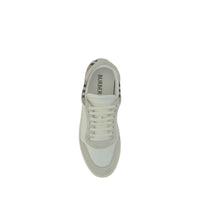 Burberry White Calf Leather Bos Taurus Low Top Sneakers